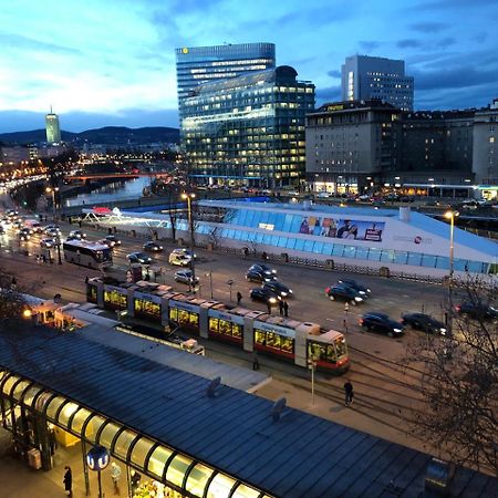 Living Schwedenplatz Apartment Wina Bagian luar foto